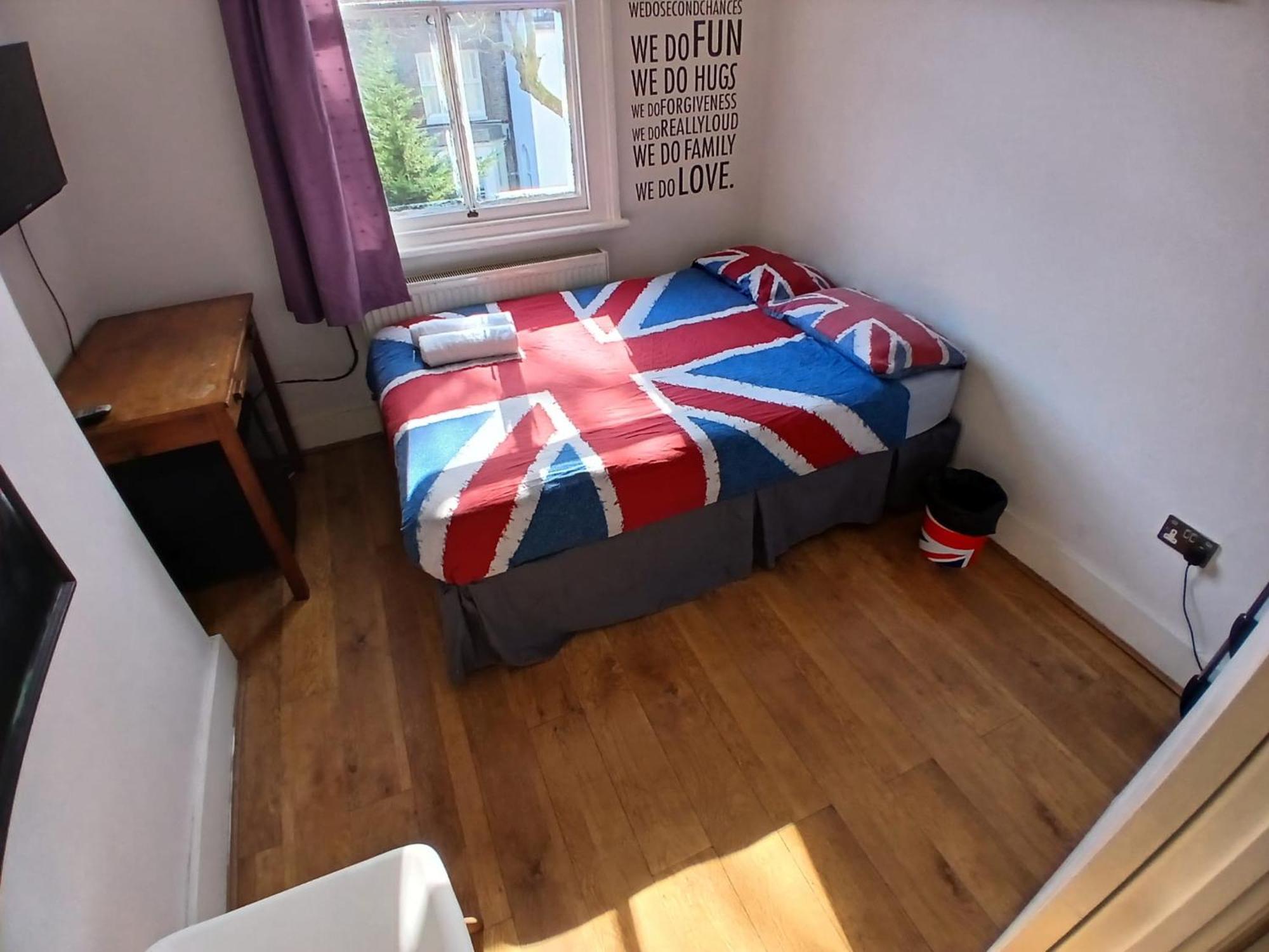 Saint James Backpackers Londra Esterno foto