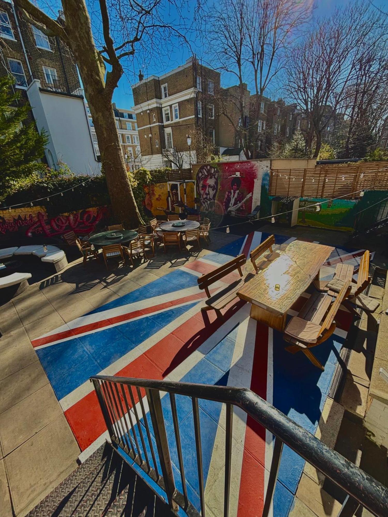 Saint James Backpackers Londra Esterno foto