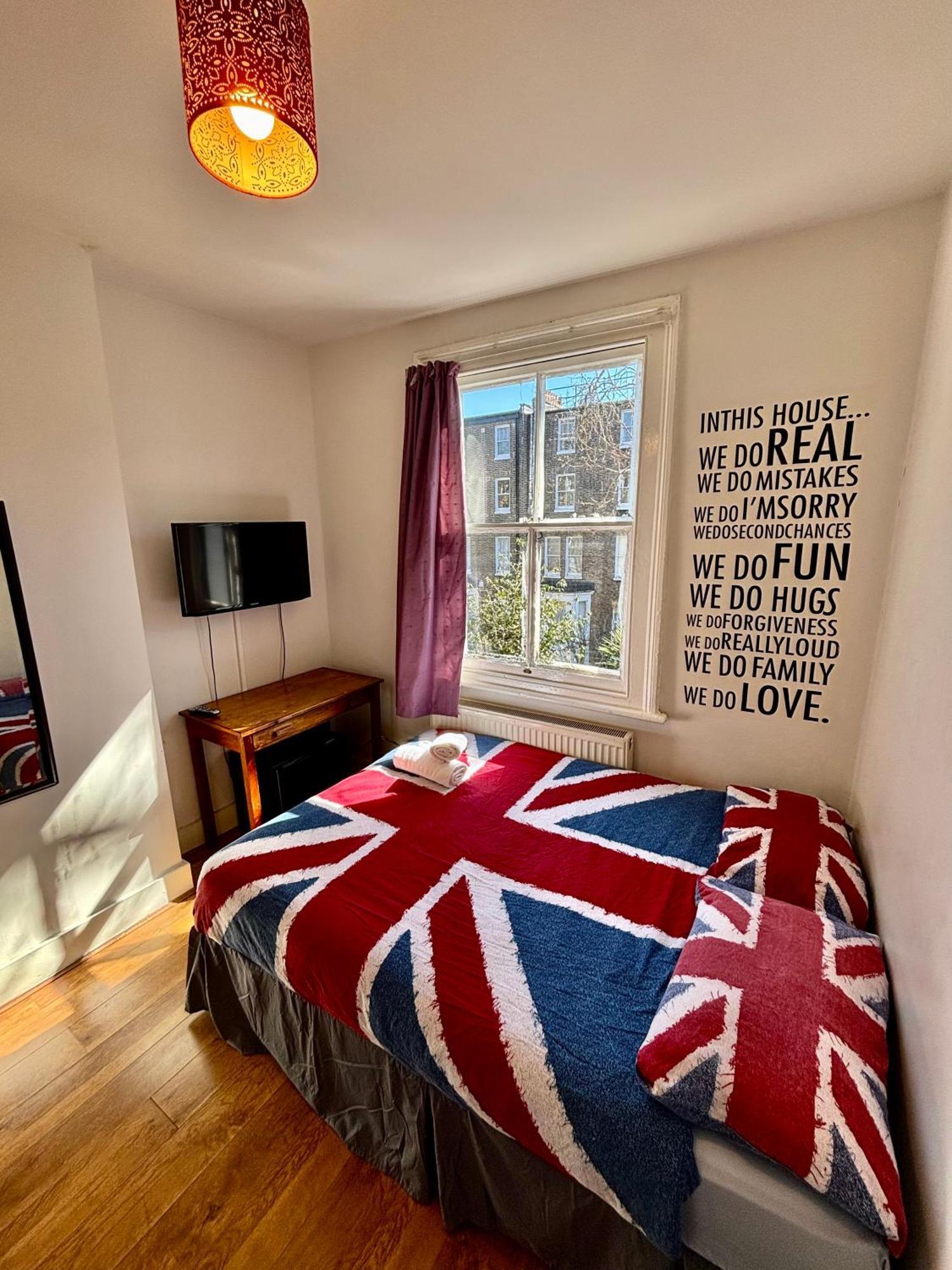 Saint James Backpackers Londra Esterno foto