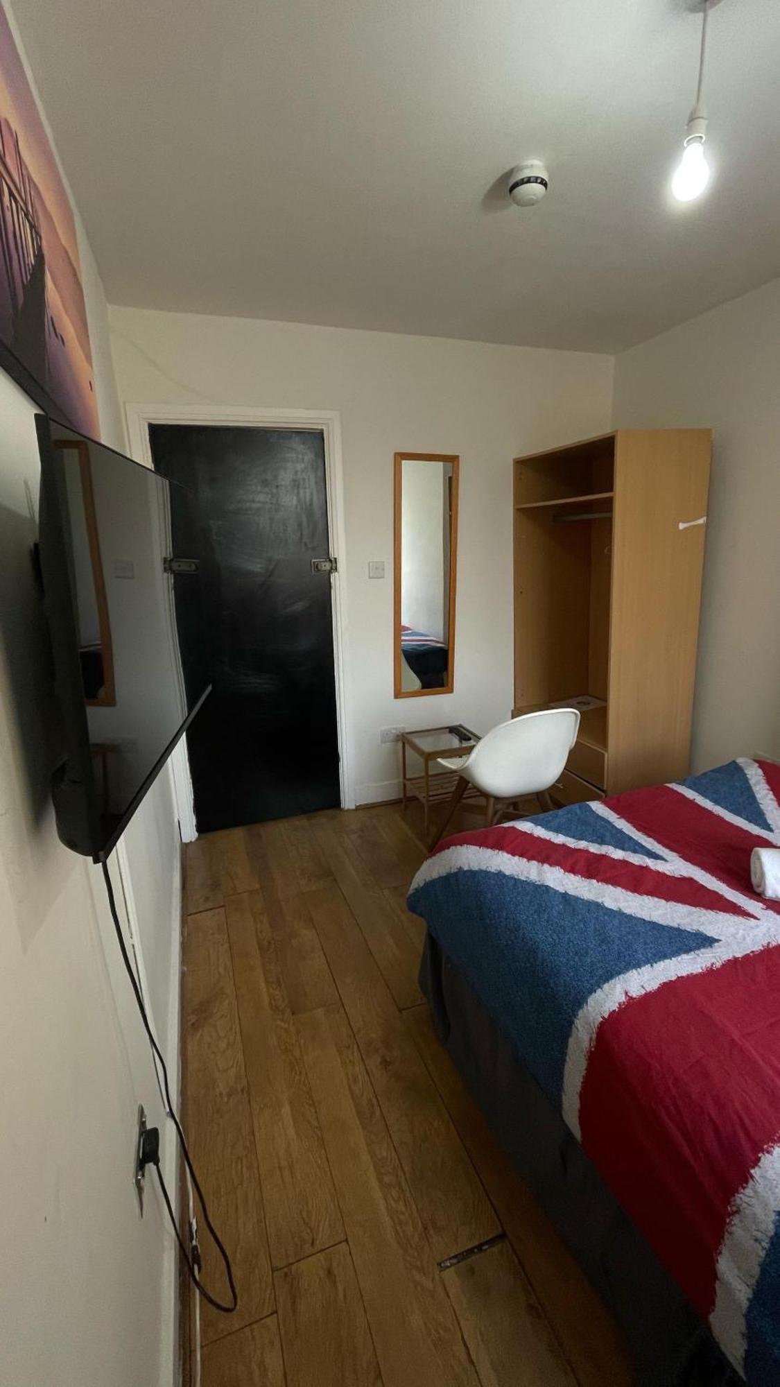 Saint James Backpackers Londra Esterno foto