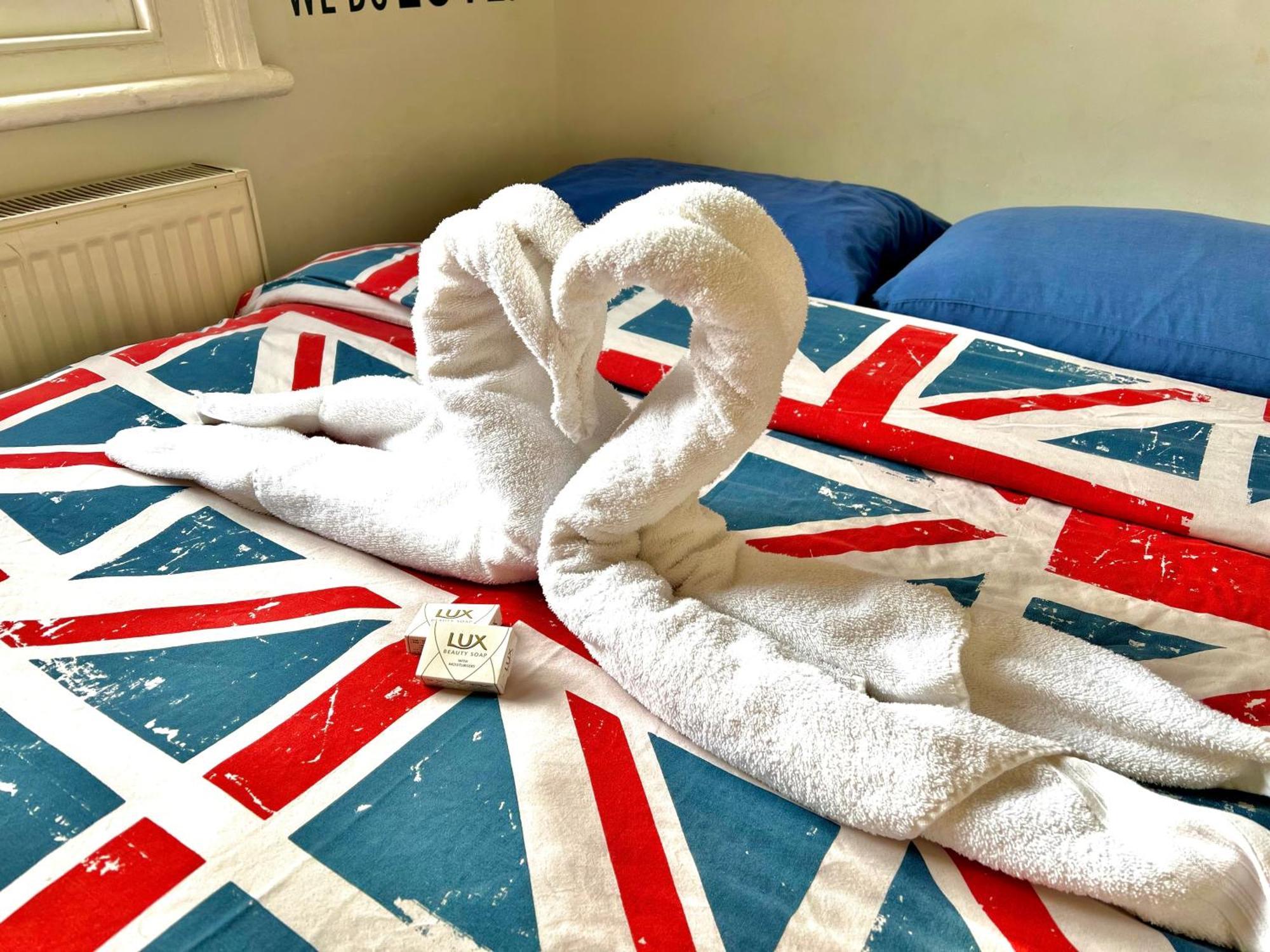 Saint James Backpackers Londra Esterno foto